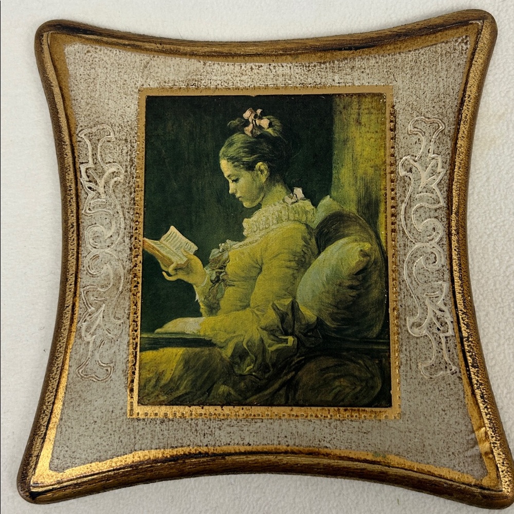 Vintage 7.5 x 7 1/4 ITALIAN FLORENTINE  gold and wood / lady image wall plaque